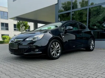 Używany Opel Astra GTC Active 170 KM (125 kW) 2014 Czarny Coupe