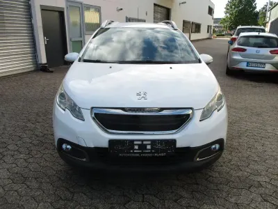 Gebraucht Peugeot 2008 Urban Move 110 PS (80 kW) 2016 Weiß SUV