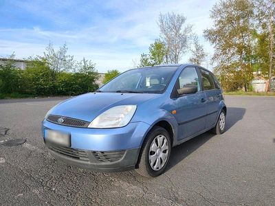 Usata Ford Fiesta 80 CV (58 kW) 2003 Blu Utilitaria