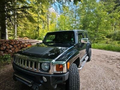 Hummer H3