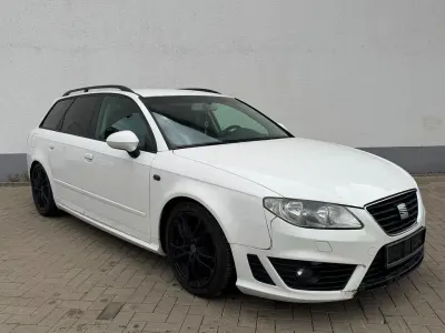Gebraucht Seat Exeo Reference 120 PS (88 kW) 2011 Weiß Limousine