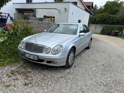Mercedes E280