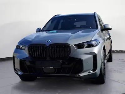 Ny BMW X5 Performance 489 HK (359 kW) 2025 Grå SUV