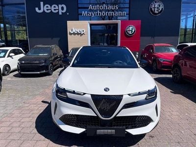 Ny Alfa Romeo Junior Ti 136 HK (100 kW) 2026 Hvid SUV