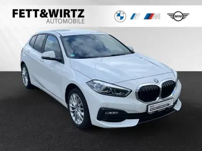 Gebraucht BMW 118 Sport Line 136 PS (100 kW) 2024 Alpinweiss Kleinwagen