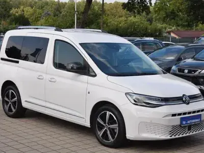Gebraucht VW Caddy Style 122 PS (89 kW) 2022 Candyweiß Van / Kleinbus