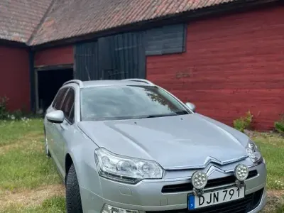 Gebraucht Citroën C5 SELECTION 150 PS (110 kW) 2015 Silber Kombi