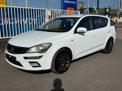 Gebraucht Kia Ceed Sportswagon DREAM-TEAM Edition 90 PS (66 kW) 2012 Weiß Kombi