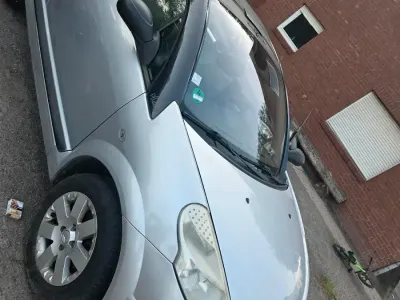 Gebraucht Citroën C3 50 PS (36 kW) 2003 Grau Kleinwagen