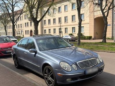 Second-hand Mercedes E240 177 CP (130 kW) 2003 Berlinǎ
