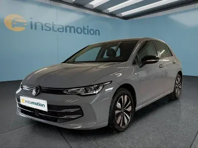 Usata VW Golf VIII 150 CV (110 kW) 2025 Grigio Utilitaria