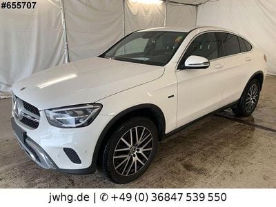 Gebraucht Mercedes GLC300e 320 PS (235 kW) 2020 Polarweiss Coupé
