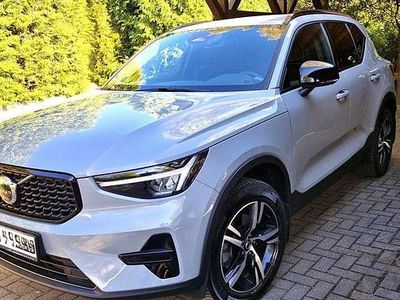 Usado Volvo XC40 Plus 197 HP (144 kW) 2024 Cinzento SUV