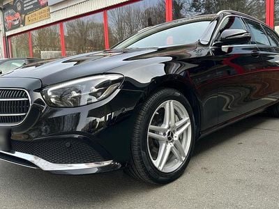 Usata Mercedes E300 197 CV (144 kW) 2022 Nero Station wagon
