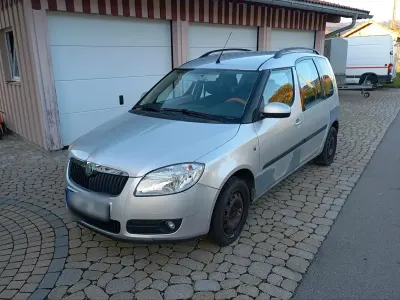 Gebraucht Skoda Roomster 105 PS (77 kW) 2007 Silber Van / Kleinbus