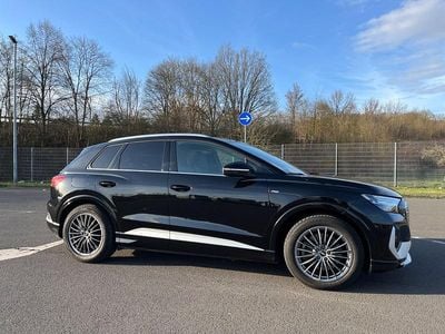 Gebraucht Audi Q4 e-tron S-Line 150 kW (204 PS) 2022 Schwarz SUV