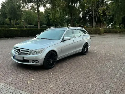 Gebraucht Mercedes C320 224 PS (164 kW) 2008 Silber Kombi