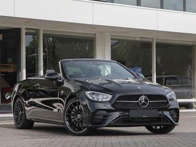 Gebraucht Mercedes E300 AMG 258 PS (189 kW) 2023 Schwarz Cabrio