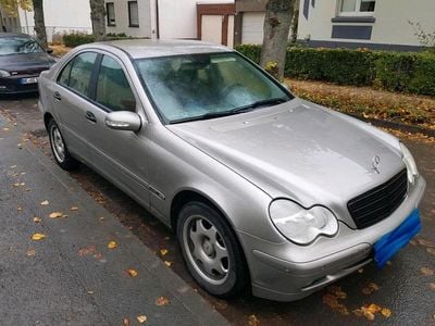 Mercedes C180