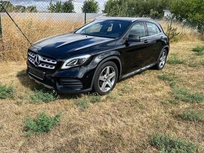 Mercedes GLA200