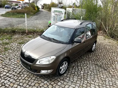 Gebraucht Skoda Roomster 69 PS (50 kW) 2015 Braun Van / Kleinbus