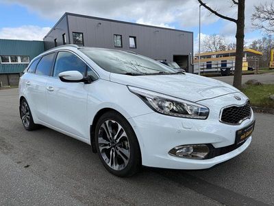 Gebraucht Kia Ceed Sportswagon Spirit 135 PS (99 kW) 2013 Weiß Kombi