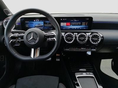 Mercedes CLA200