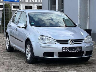 Reflexsilber metallic Gebraucht 2004 VW Golf IV Trendline Kleinwagen | 3.350 € (Etwas zu teuer)
