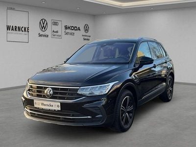 Gebraucht VW Tiguan Active 150 PS (110 kW) 2022 Deep black perleffekt SUV
