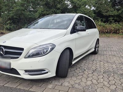 Mercedes B220