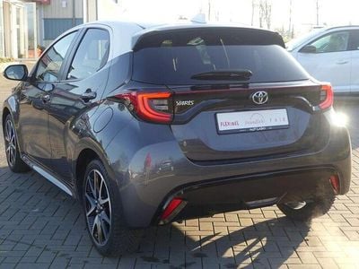 Usata Toyota Yaris Style 125 CV (91 kW) 2021 Grigio Utilitaria