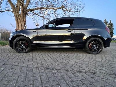 Gebraucht BMW 120 177 PS (130 kW) 2007 Schwarz Kleinwagen