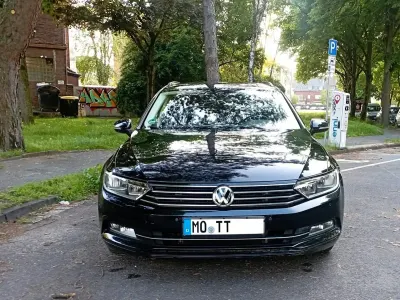 Gebraucht VW Passat Comfortline 2018 Schwarz Kombi