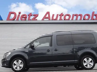 Używany VW Caddy Maxi Comfortline 150 KM (110 kW) 2020 Niebieski Minivan