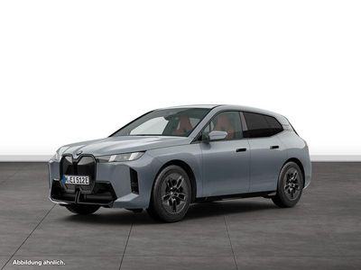 Usata BMW iX M Sport 400 kW (544 CV) 2025 Grigio SUV