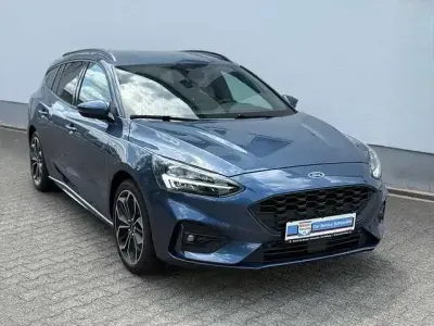 Gebraucht Ford Focus ST-Line 182 PS (133 kW) 2019 Blau Kombi