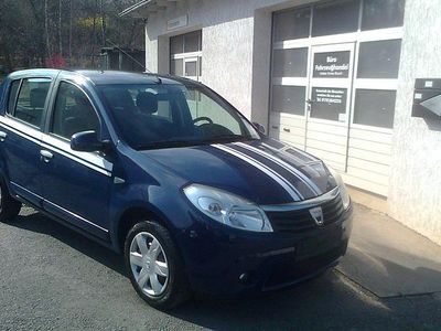 Gebraucht Dacia Sandero 75 PS (55 kW) 2009 Blau Kleinwagen