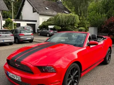 Gebraucht Ford Mustang 309 PS (227 kW) 2013 Schwarz Cabrio