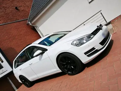 Gebraucht VW Golf VII 110 PS (80 kW) 2016 Weiß Kombi