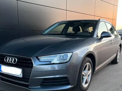 Gebraucht Audi A4 Comfort 150 PS (110 kW) 2019 Grau Kombi