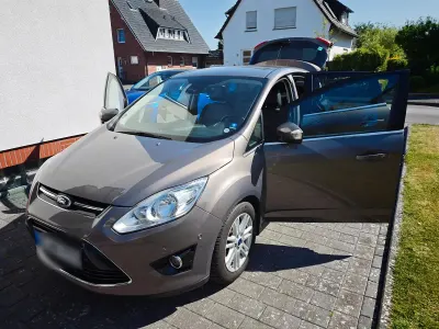 Gebraucht Ford C-MAX Titanium 125 PS (91 kW) 2014 Braun Van / Kleinbus
