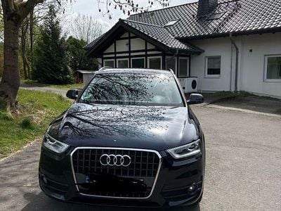 Second-hand Audi Q3 Comfort 150 CP (110 kW) 2014 Albastru SUV