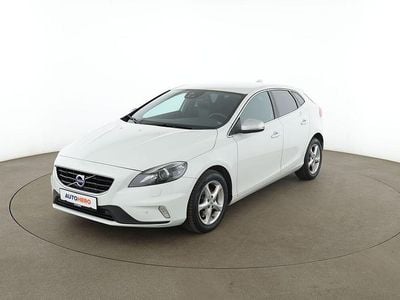 Second-hand Volvo V40 Momentum 122 CP (89 kW) 2016 Alb Break