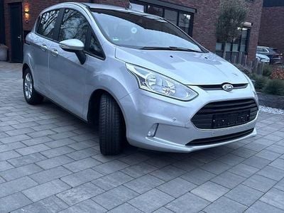 Gebraucht Ford B-MAX Titanium 105 PS (77 kW) 2017 Silber Van / Kleinbus