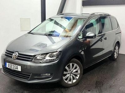 Grau Gebraucht 2015 VW Sharan Highline Van / Kleinbus | 19.499 € (Fairer Preis)