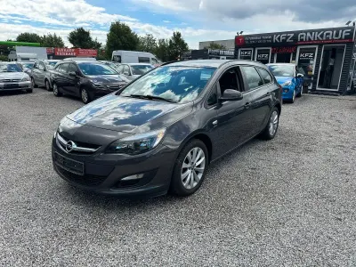 Gebraucht Opel Astra Active 140 PS (102 kW) 2013 Grau Kombi