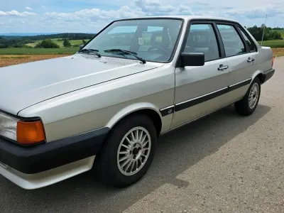 Gebraucht Audi 80 75 PS (55 kW) 1986 Grau Limousine