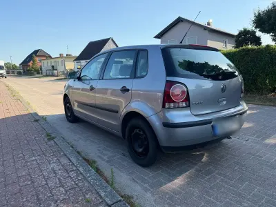 Gebraucht VW Polo 69 PS (50 kW) 2007 Grau Kleinwagen