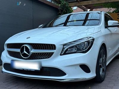 Mercedes CLA200