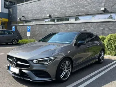 Gebraucht Mercedes CLA200 Shooting Brake AMG line 163 PS (119 kW) 2021 Grau Kombi